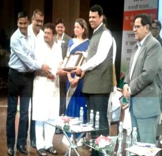 Sixth in Lonavla Maharashtra in Hagar-free city campaign | हागणदारी मुक्त शहर अभियानात लोणावळा महाराष्ट्रात सहावा Sixth in Lonavla Maharashtra in Hagar-free city campaign | हागणदारी मुक्त शहर अभियानात लोणावळा महाराष्ट्रात सहावा