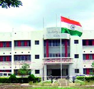 Now casual visits to the offices! | ..आता कार्यालयांना आकस्मिक भेटी! Now casual visits to the offices! | ..आता कार्यालयांना आकस्मिक भेटी!