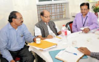 Attempted to include rural hospitals in the life insurance scheme | ग्रामीण रुग्णालये जीवनदायी योजनेत समाविष्ट करण्यासाठी प्रयत्नरत Attempted to include rural hospitals in the life insurance scheme | ग्रामीण रुग्णालये जीवनदायी योजनेत समाविष्ट करण्यासाठी प्रयत्नरत