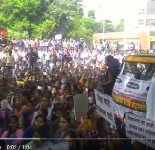 Students' rage of competition exams; Opposition against the recruitment of various posts | स्पर्धा परीक्षा विद्यार्थ्यांचा आक्रोश ; विविध पदांची भरती बंद केल्याच्या विरोधात मोर्चा