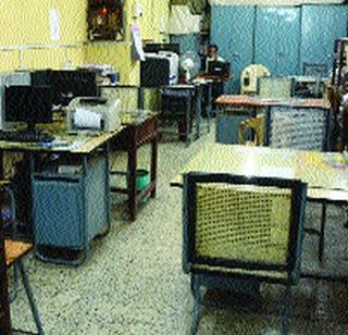 Registered in the office of the Collector! | जिल्हाधिकारी कार्यालयात लेखणीबंद !