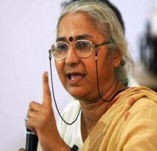 Correspondence with the neighboring country needs to be improved - Medha Patkar | शेजारील देशासोबतचे संबंध सुधारायला हवेत - मेधा पाटकर Correspondence with the neighboring country needs to be improved - Medha Patkar | शेजारील देशासोबतचे संबंध सुधारायला हवेत - मेधा पाटकर