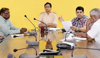 Follow the Code of Conduct | आचार संहितेचे पालन करा Follow the Code of Conduct | आचार संहितेचे पालन करा