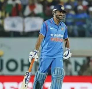 The jambon has defended Dhoni, criticized the commentators | जम्बोने केला धोनीचा बचाव, टीकाकारांना खडसावले