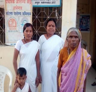 Normal delivery of twins for delivery of 3 women on one night | एकाच रात्री ३ महिलांची प्रसुती जुळ्या मुलींची ‘नॉर्मल डिलेव्हरी’ Normal delivery of twins for delivery of 3 women on one night | एकाच रात्री ३ महिलांची प्रसुती जुळ्या मुलींची ‘नॉर्मल डिलेव्हरी’