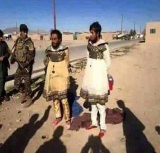 Isis terrorists flee to women's garb | इसिसच्या दहशतवाद्यांचे महिलांच्या वेषात पलायन Isis terrorists flee to women's garb | इसिसच्या दहशतवाद्यांचे महिलांच्या वेषात पलायन