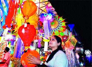 Market ready for Diwali | दिवाळीनिमित्त बाजारपेठ सज्ज