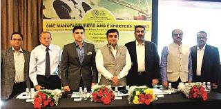 Entrepreneurs thwart the country's border | उद्योजकांनी देशाची सीमा ओलांडावी Entrepreneurs thwart the country's border | उद्योजकांनी देशाची सीमा ओलांडावी