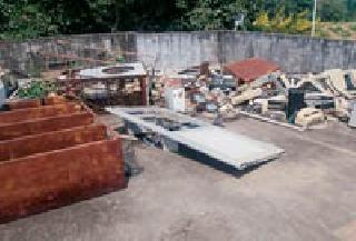 Rajura Town Council officials disappeared | राजुरा नगरपरिषदेतील अधिकारी गायब