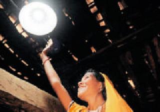 Dark houses will get 'Jyoti' | अंधारातील घरांना मिळणार ‘ज्योती’