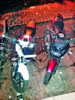 Three lakhs of goods were seized from two suspects | दोन संशयितांकडून तीन लाखांचा माल जप्त