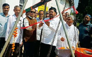 Be cautious of private traders | खाजगी व्यापाऱ्यांपासून सावध राहा