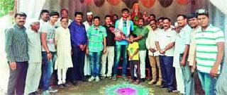 Felicitated Dattu Bhokanal | दत्तू भोकनळ याचा सत्कार