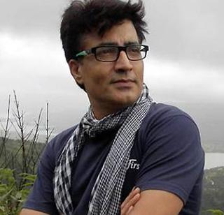 Multicolored Narendra Jha! | बहुरंगी नरेंद्र झा !