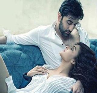 Ranbir (Photo Story): Aamir Khan with 'Aishwarya' in 'Bold Season' | ऐश्वर्या बरोबर बोल्ड सीन्समध्ये 'मौके पे चौका' मारला - रणबीर ( फोटो स्टोरी) Ranbir (Photo Story): Aamir Khan with 'Aishwarya' in 'Bold Season' | ऐश्वर्या बरोबर बोल्ड सीन्समध्ये 'मौके पे चौका' मारला - रणबीर ( फोटो स्टोरी)