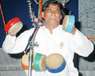 Spend money on education | शिक्षणावर पैसा खर्च करा