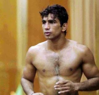 Rebirth in boxing: Jitender | बॉक्सिंगमध्ये पुनरागमन हा पुनर्जन्म : जितेंदर