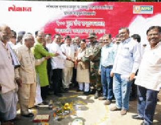 Tricolor will become the identity of Nagpur | नागपूरची ओळख बनणार तिरंगा Tricolor will become the identity of Nagpur | नागपूरची ओळख बनणार तिरंगा