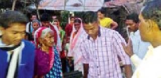 Sandeep went on the boundary and the moment of Niropa was overwhelmed ... | संदीप सीमेवर निघाला अन् निरोपाचा क्षणही गहिवरला... Sandeep went on the boundary and the moment of Niropa was overwhelmed ... | संदीप सीमेवर निघाला अन् निरोपाचा क्षणही गहिवरला...