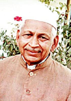 Two-rupee bullock, six rupees tax | दोन रूपयांची बैलजोडी, सहा रूपयांचा कर