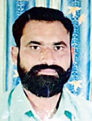 Farmer's Suicide Through Poisoning | विषप्राशन करून शेतकऱ्याची आत्महत्या