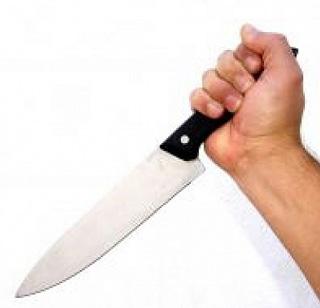 ... in Pakistan, the eyes of the woman cut off the legs | ...म्हणून पाकिस्तानात महिलेचे डोळे फोडून पाय कापले