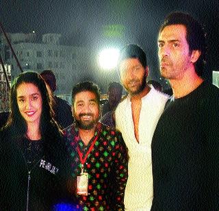 Farhan, Shraddha, Arjun, Purab welcom in Aurangabad | फरहान, श्रद्धा, अर्जुन, पुरब वेलकम इन औरंगाबाद Farhan, Shraddha, Arjun, Purab welcom in Aurangabad | फरहान, श्रद्धा, अर्जुन, पुरब वेलकम इन औरंगाबाद