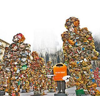 'Trash People' | 'ट्रॅश पीपल'