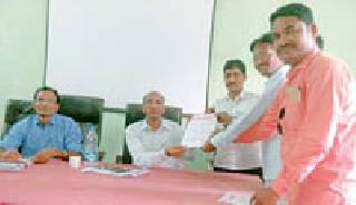 Movement of Gramsevaks from 7th | ग्रामसेवकांचे ७ पासून आंदोलन Movement of Gramsevaks from 7th | ग्रामसेवकांचे ७ पासून आंदोलन