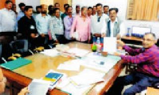 Section 4E says ... entertainment tax recovered by the government | कलम ४ ई म्हणते...करमणूक कर सरकारने वसूल करावा