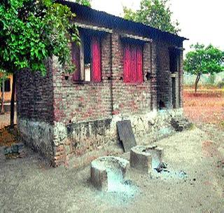 Information about the students staged by the Ashram Shala | आश्रमशाळेने दडविली विद्यार्थ्यांंची माहिती Information about the students staged by the Ashram Shala | आश्रमशाळेने दडविली विद्यार्थ्यांंची माहिती