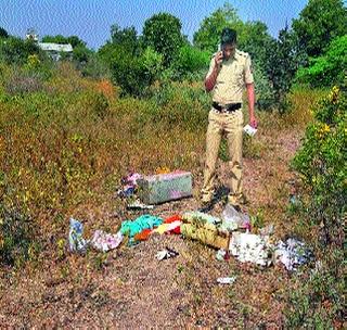 Police cautiously stolen robbery! | पोलिसांच्या सतर्कतेने झाले चोरटे जेरबंद ! Police cautiously stolen robbery! | पोलिसांच्या सतर्कतेने झाले चोरटे जेरबंद !