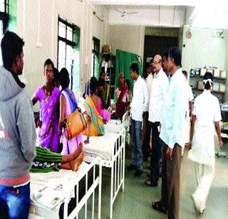 Lack of doctors in Casa Hospital | कासा रुग्णालयात डॉक्टरांची कमतरता Lack of doctors in Casa Hospital | कासा रुग्णालयात डॉक्टरांची कमतरता