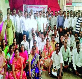 ... 30 years later, the Class 10 class again filled | ...३० वर्षांनी भरला पुन्हा दहावीचा वर्ग ... 30 years later, the Class 10 class again filled | ...३० वर्षांनी भरला पुन्हा दहावीचा वर्ग