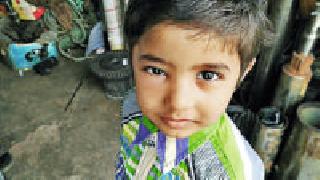 The time for pinching the borewell pump | बोअरवेलचा पंप ठरला चिमुकल्यासाठी काळ