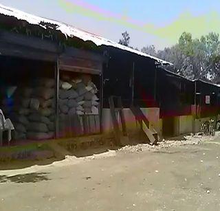 VIDEO: Market committees shut down due to non-currency notes of 100 rupees; | VIDEO : 100 रुपयांच्या नोटा नसल्याने बाजार समित्या बंद, शेतकरी अडचणीत