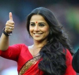 Vidya Balan Bani Targets From US Elections | अमेरिकेच्या निवडणुकीवरून विद्या बालन बनली टार्गेट Vidya Balan Bani Targets From US Elections | अमेरिकेच्या निवडणुकीवरून विद्या बालन बनली टार्गेट