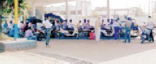 If there is a 500 note, then there is no 100 petrol | ५०० ची नोट असेल तर १०० चे पेट्रोल नाही If there is a 500 note, then there is no 100 petrol | ५०० ची नोट असेल तर १०० चे पेट्रोल नाही