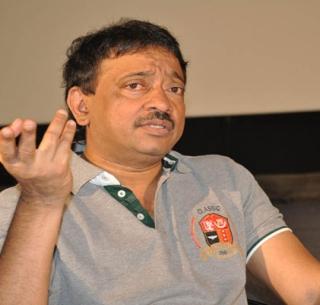 Ram Gopal Varma's Characteristic Commentary on Michelle Obama | मिशेल ओबामांवर राम गोपाल वर्माची वर्णव्देषी टिपण्णी Ram Gopal Varma's Characteristic Commentary on Michelle Obama | मिशेल ओबामांवर राम गोपाल वर्माची वर्णव्देषी टिपण्णी