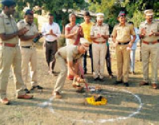 Police Gymnasium to get into NER | नेरमध्ये साकारणार पोलीस व्यायामशाळा Police Gymnasium to get into NER | नेरमध्ये साकारणार पोलीस व्यायामशाळा