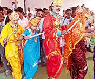 Importance of the Mandai due to the ban of Shankarap | शंकरपट बंदीमुळे मंडईचे वाढले महत्त्व Importance of the Mandai due to the ban of Shankarap | शंकरपट बंदीमुळे मंडईचे वाढले महत्त्व