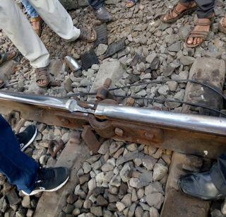 Central Railway disrupted | मध्य रेल्वे विस्कळीत Central Railway disrupted | मध्य रेल्वे विस्कळीत