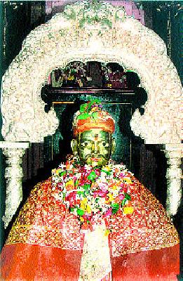 100 crore needed for the renovation of the Nivatnath temple | निवृत्तिनाथ मंदिर जीर्णोद्धारासाठी १०० कोटींची गरज