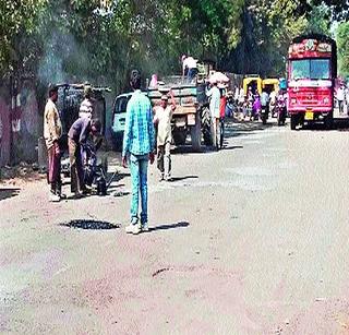 Dabardin the Palkhi route | पालखी मार्गाचे डांबरीकरण करा