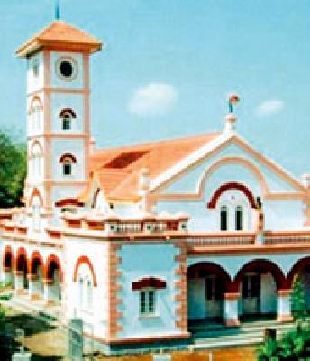 Who will be the defender in the dugout? | गोतावळ्यातील लढतीत कोण ठरणार बाजीगर? Who will be the defender in the dugout? | गोतावळ्यातील लढतीत कोण ठरणार बाजीगर?