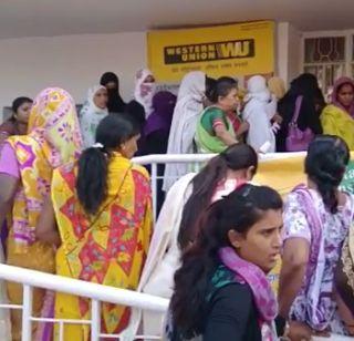 Khamgaon - Deposit deposits of 1.5 crores in post office | खामगाव - पोस्ट आॅफीसमध्ये दीड कोटींच्यावर ठेव जमा! Khamgaon - Deposit deposits of 1.5 crores in post office | खामगाव - पोस्ट आॅफीसमध्ये दीड कोटींच्यावर ठेव जमा!