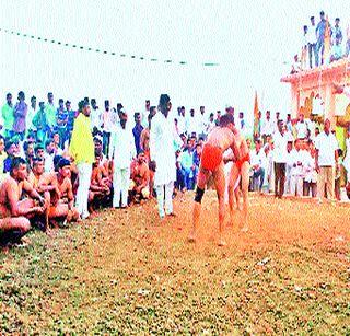 Necklace, Conrad procession | न्हावरेत छबिना, संदल मिरवणूक