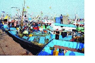 Fishing nets | मासेमारी बाद नोटांच्या जाळ्यात Fishing nets | मासेमारी बाद नोटांच्या जाळ्यात