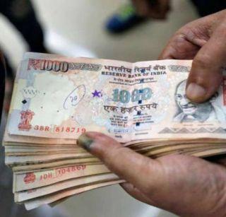 Daily handicap jamming due to the nozzle | नोटाबंदीमुळे दैनंदिन व्यवहार ठप्प