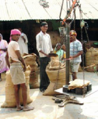 Collective Leave Movement of Tanks | तलाठ्यांचे सामूहिक रजा आंदोलन Collective Leave Movement of Tanks | तलाठ्यांचे सामूहिक रजा आंदोलन